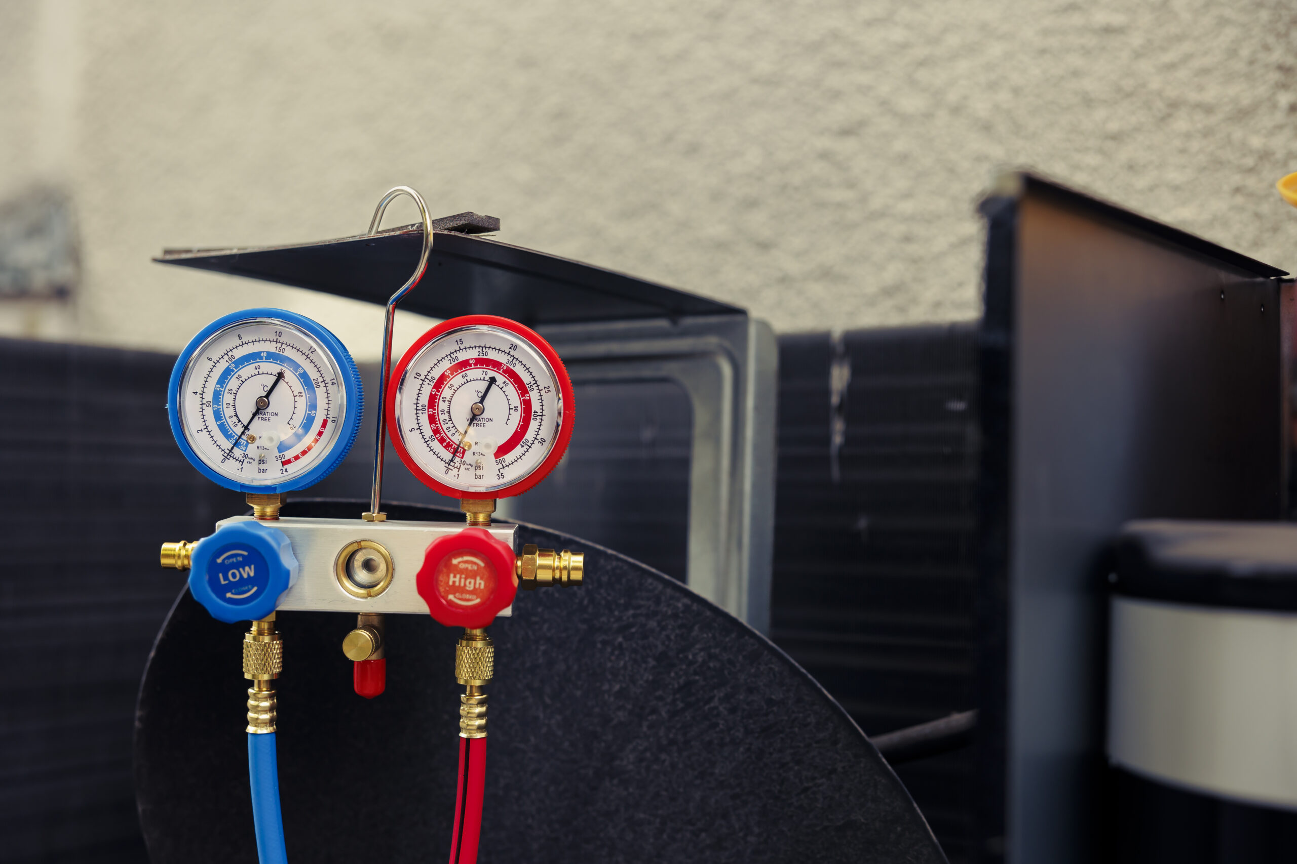 How to tell if AC is low on refrigerant?